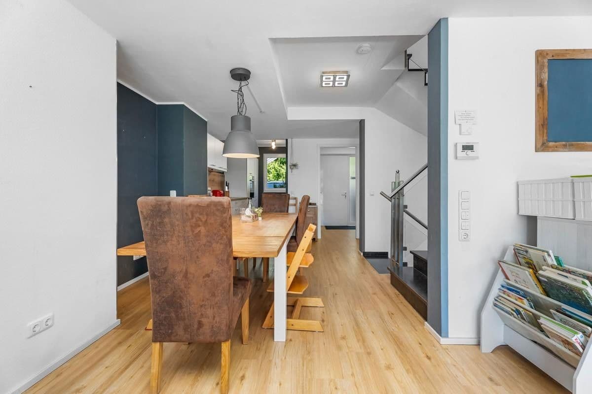 Predaj domu 175 m², pozemek 200 m², Goldammerweg 122b, Aachen, Severné Porýnie - Westfálsko Predaj domu 175 m², pozemek 200 m², Goldammerweg 122b, Aachen, Severné Porýnie - Westfálsko