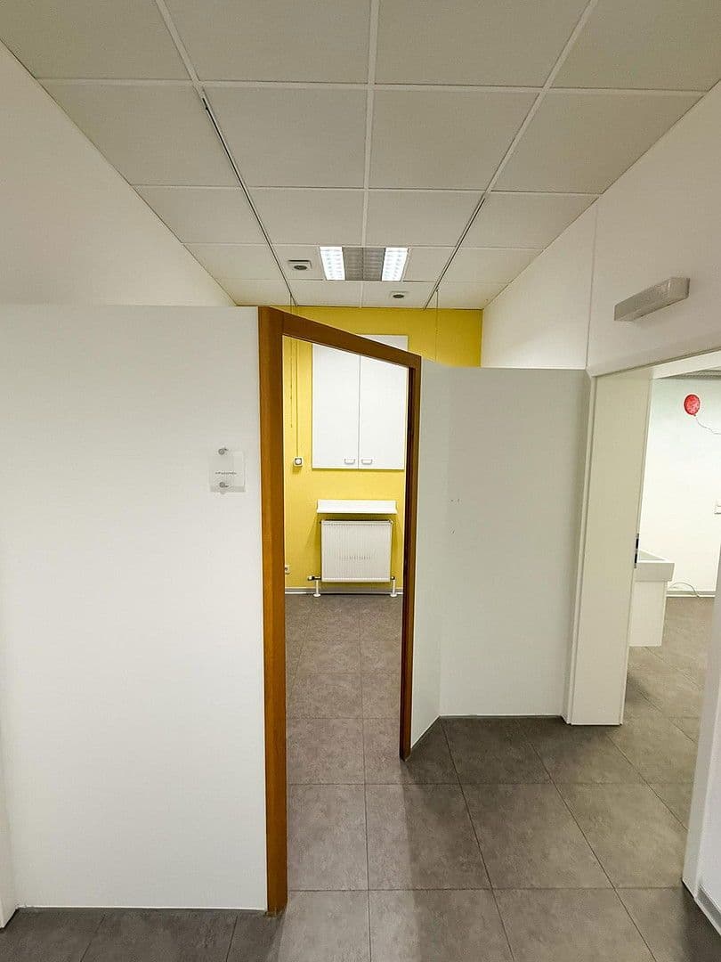 Predaj kancelárie 192 m², Bad Brückenau, Bavorsko Predaj kancelárie 192 m², Bad Brückenau, Bavorsko