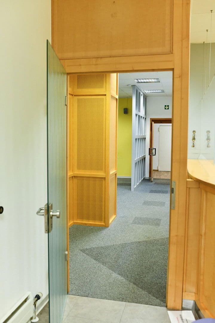 Predaj kancelárie 192 m², Bad Brückenau, Bavorsko Predaj kancelárie 192 m², Bad Brückenau, Bavorsko