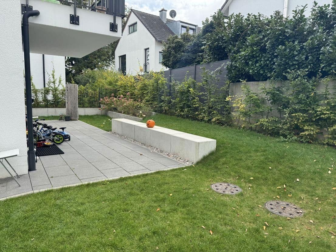 Prenájom bytu 4-izbový 124 m², Dorfstraße 13a, Germering, Bavorsko Prenájom bytu 4-izbový 124 m², Dorfstraße 13a, Germering, Bavorsko