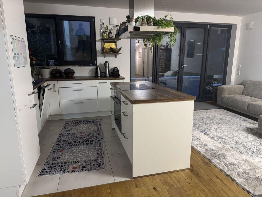 Prenájom bytu 4-izbový 124 m², Dorfstraße 13a, Germering, Bavorsko Prenájom bytu 4-izbový 124 m², Dorfstraße 13a, Germering, Bavorsko