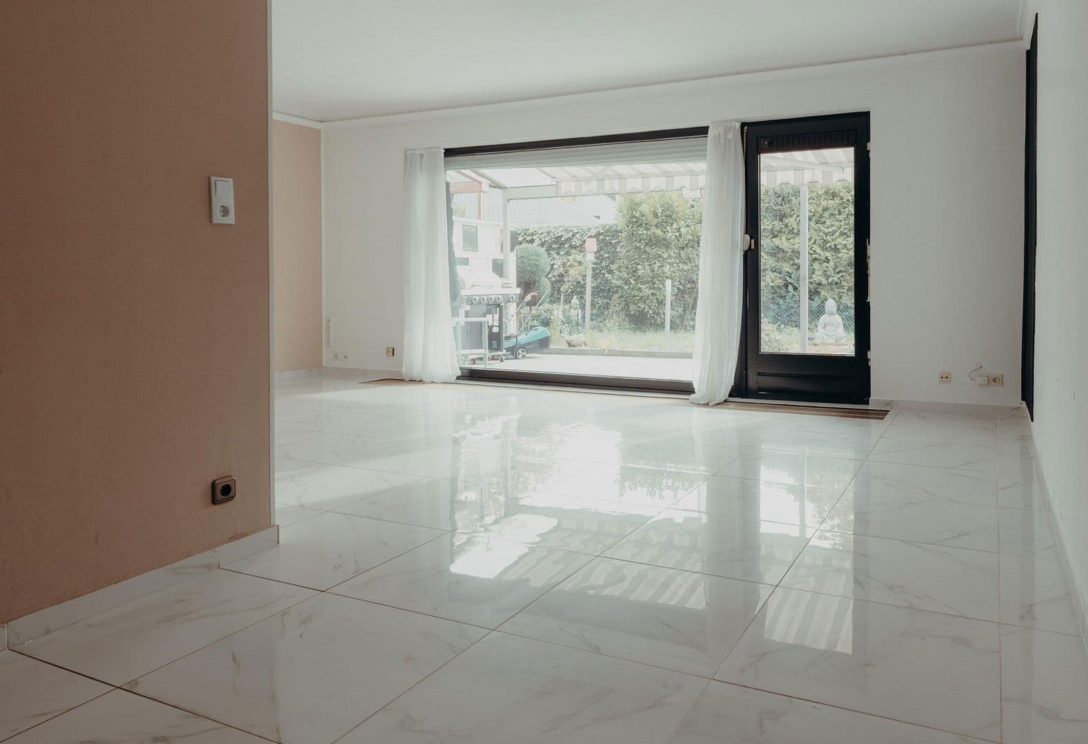 Predaj domu 99 m², pozemek 115 m², Stuhr, Dolné Sasko Predaj domu 99 m², pozemek 115 m², Stuhr, Dolné Sasko