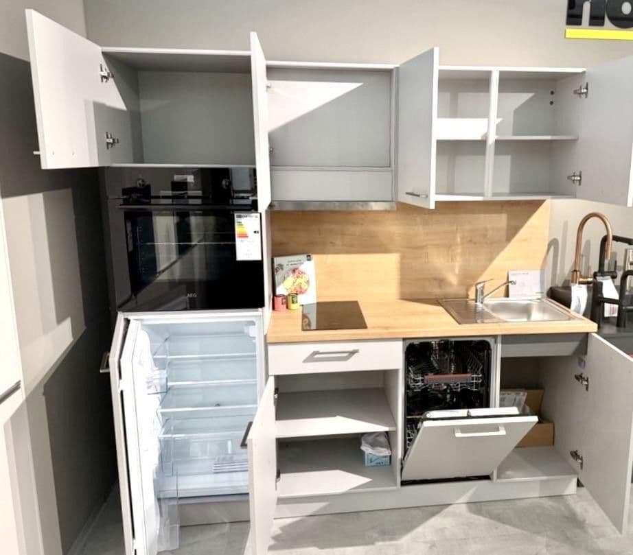 Prenájom bytu 1-izbový 27 m², Lerchenauerstr. 12, München, Bavorsko Prenájom bytu 1-izbový 27 m², Lerchenauerstr. 12, München, Bavorsko