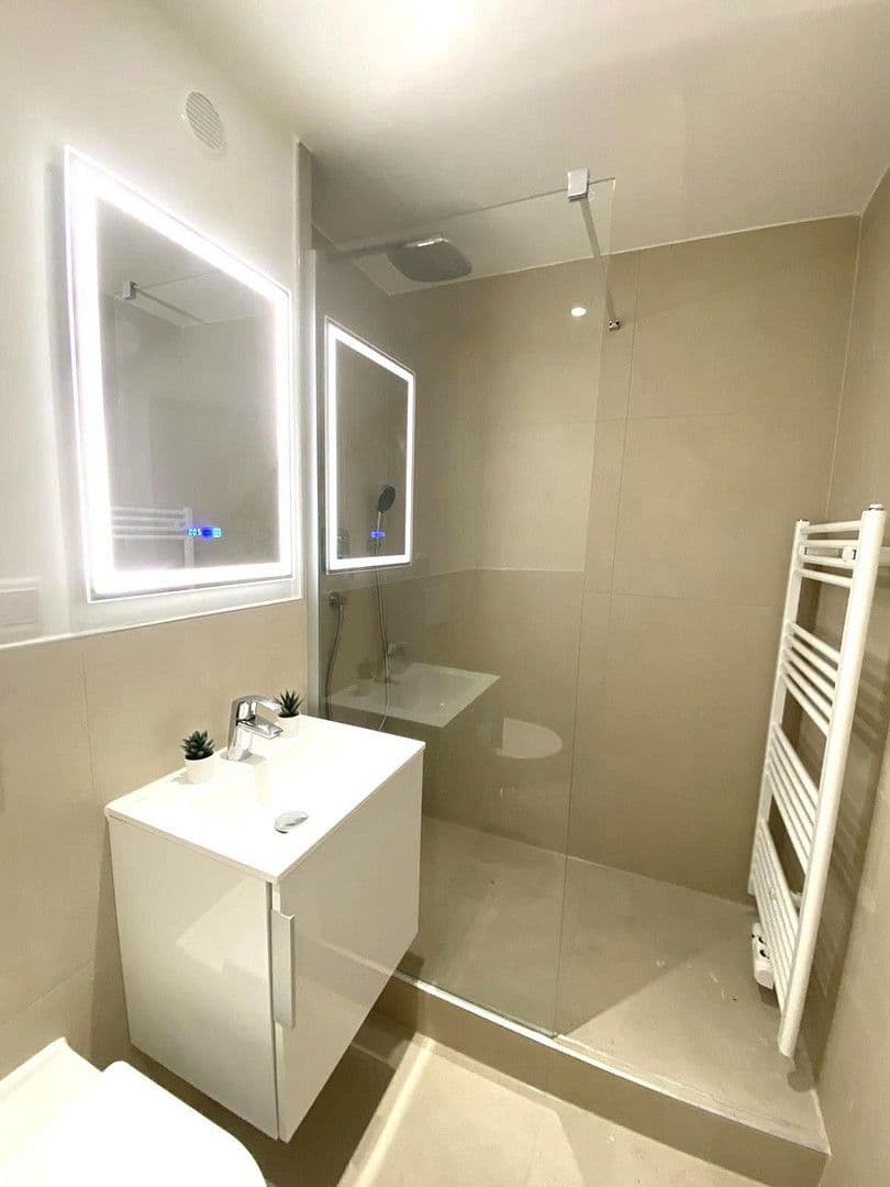 Prenájom bytu 1-izbový 27 m², Lerchenauerstr. 12, München, Bavorsko Prenájom bytu 1-izbový 27 m², Lerchenauerstr. 12, München, Bavorsko