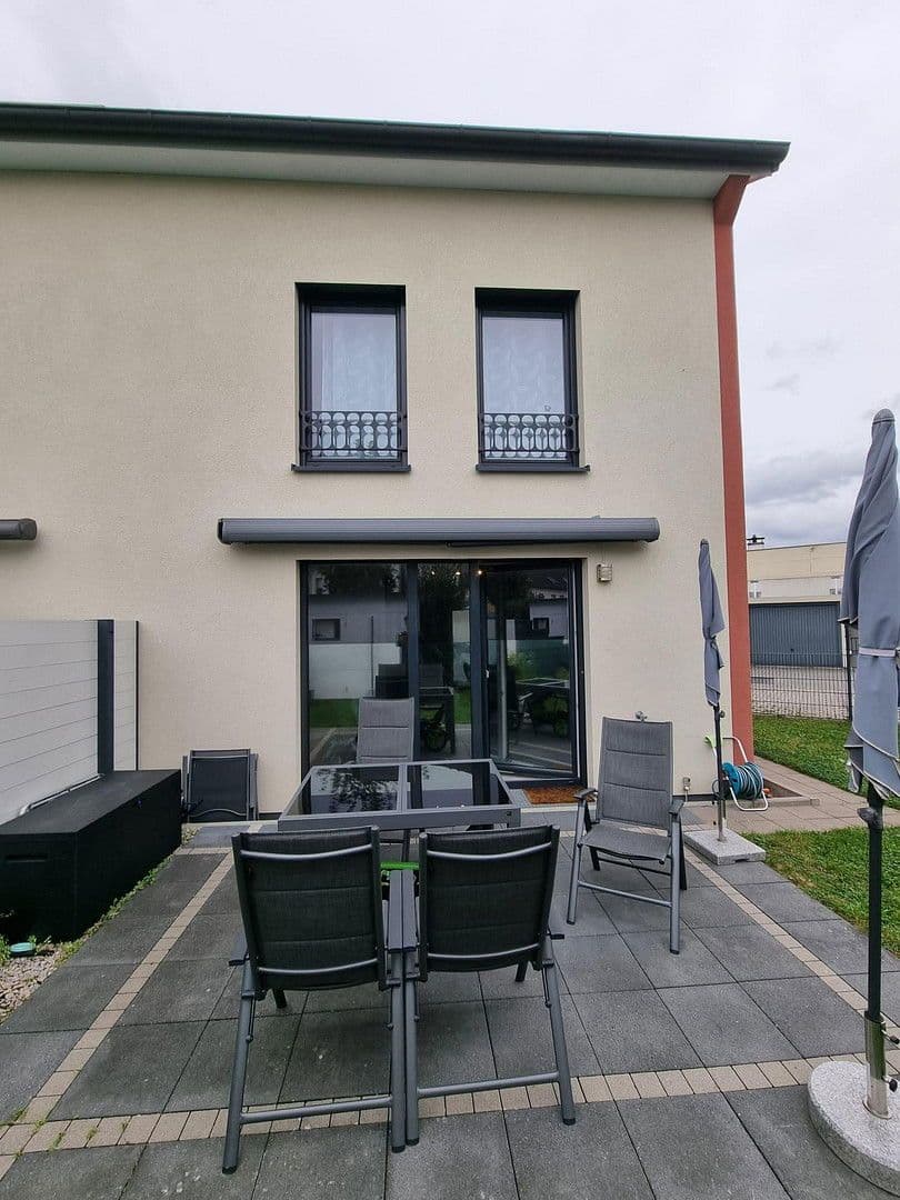 Predaj domu 116 m², pozemek 195 m², Weinheim, Bádensko-Wurttembersko Predaj domu 116 m², pozemek 195 m², Weinheim, Bádensko-Wurttembersko