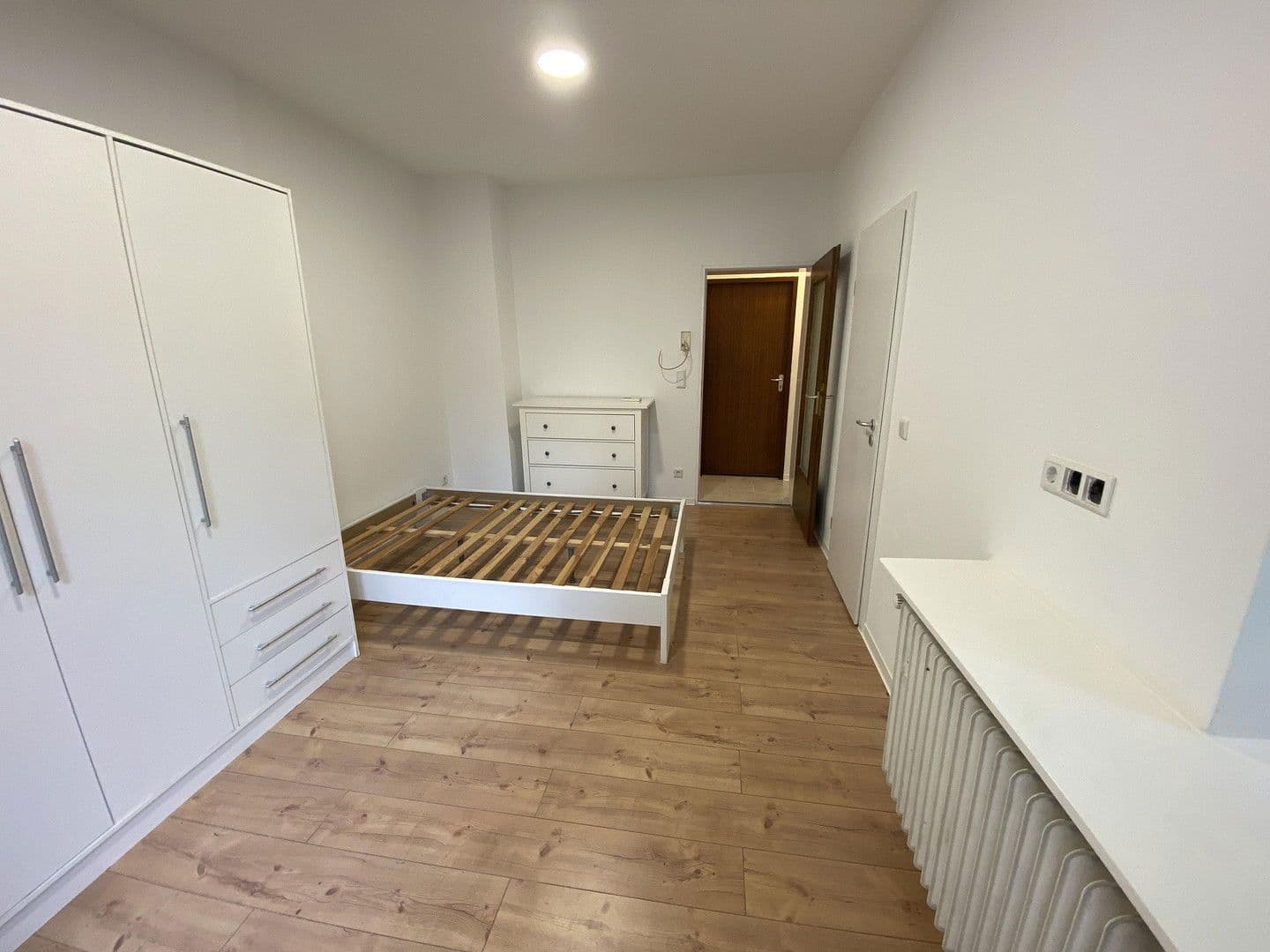 Prenájom bytu 1-izbový 30 m², Mannheim, Bádensko-Wurttembersko Prenájom bytu 1-izbový 30 m², Mannheim, Bádensko-Wurttembersko