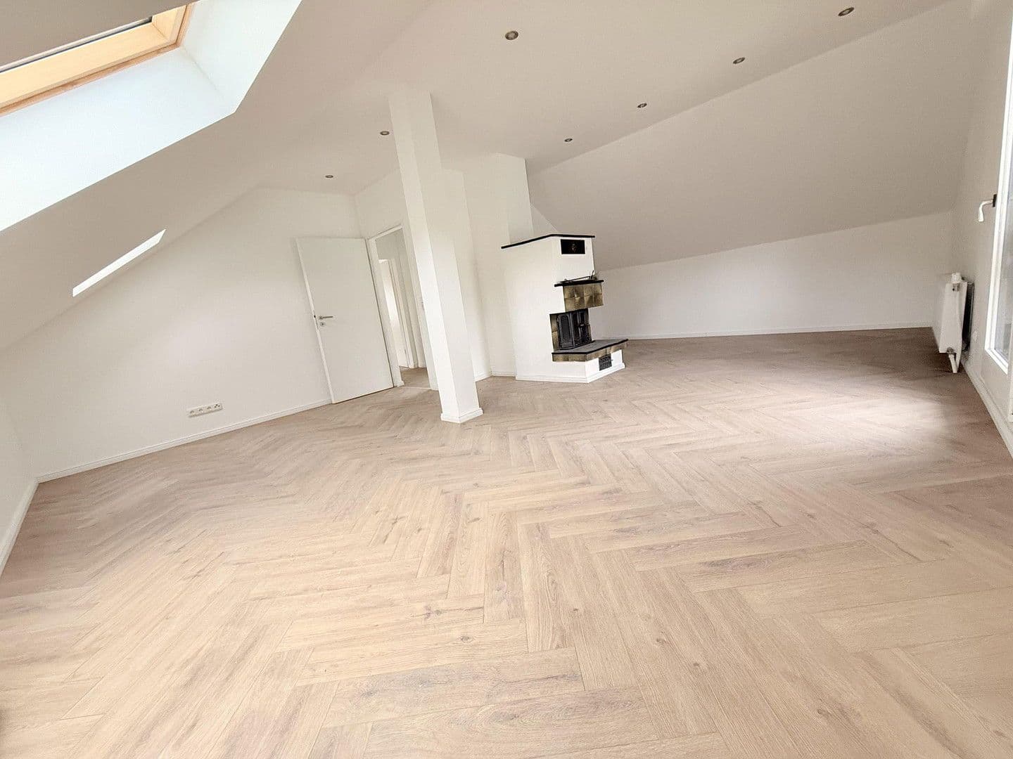 Predaj domu 240 m², pozemek 840 m², Oelmühler Straße 15, Hagen, Severné Porýnie - Westfálsko Predaj domu 240 m², pozemek 840 m², Oelmühler Straße 15, Hagen, Severné Porýnie - Westfálsko