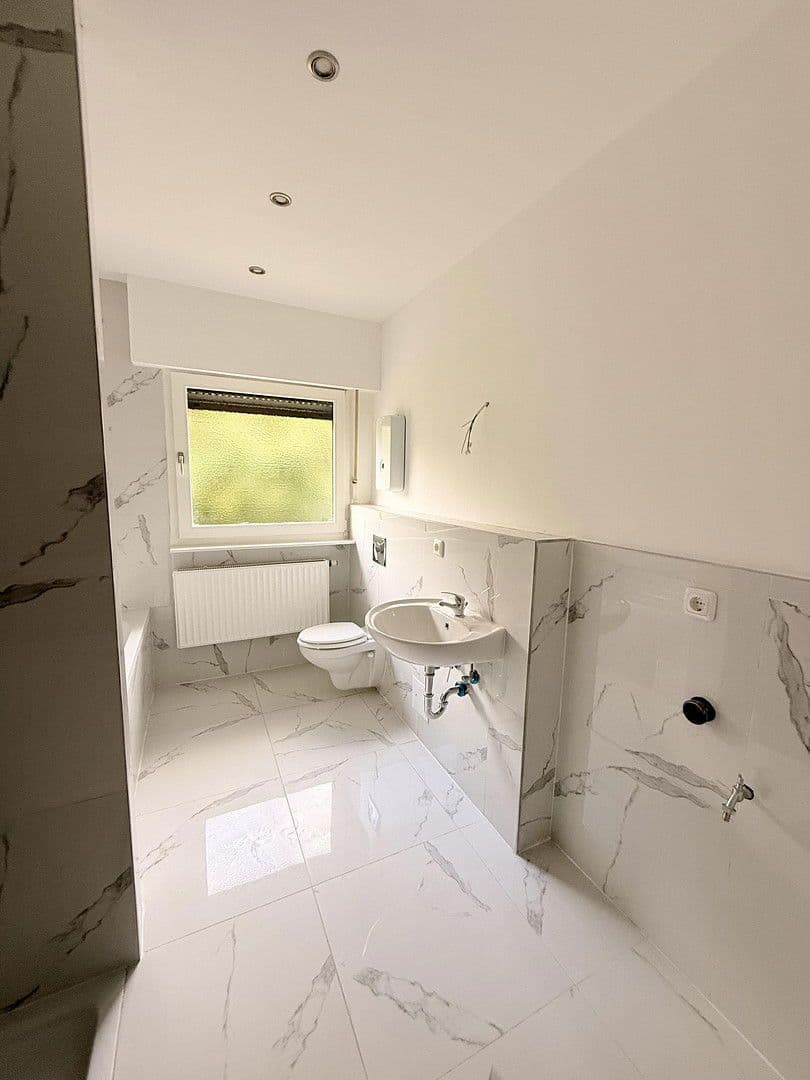 Predaj domu 240 m², pozemek 840 m², Oelmühler Straße 15, Hagen, Severné Porýnie - Westfálsko Predaj domu 240 m², pozemek 840 m², Oelmühler Straße 15, Hagen, Severné Porýnie - Westfálsko