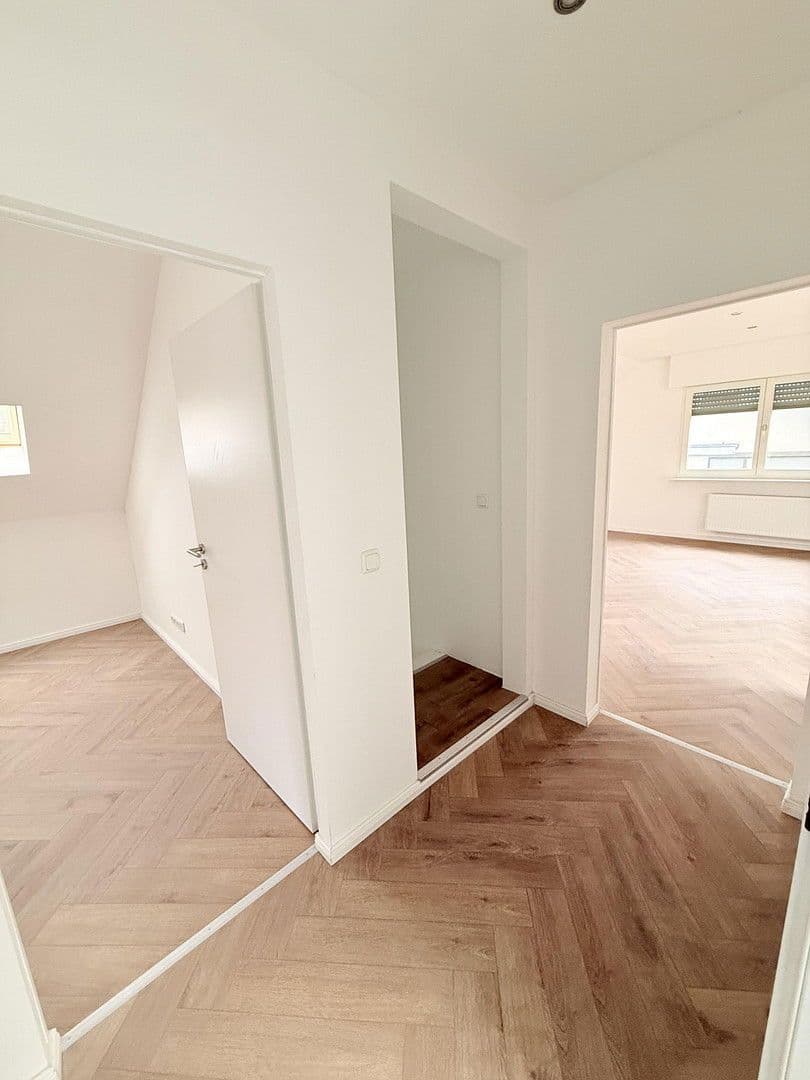 Predaj domu 240 m², pozemek 840 m², Oelmühler Straße 15, Hagen, Severné Porýnie - Westfálsko Predaj domu 240 m², pozemek 840 m², Oelmühler Straße 15, Hagen, Severné Porýnie - Westfálsko