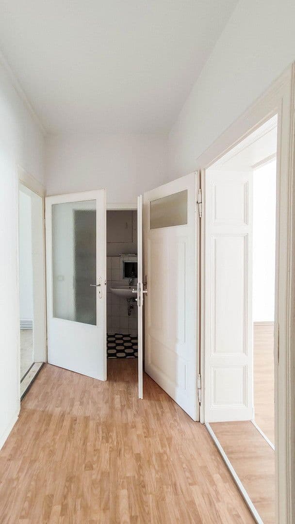 Prenájom kancelárie 68 m², Südstrasse 35, Leipzig, Sasko Prenájom kancelárie 68 m², Südstrasse 35, Leipzig, Sasko