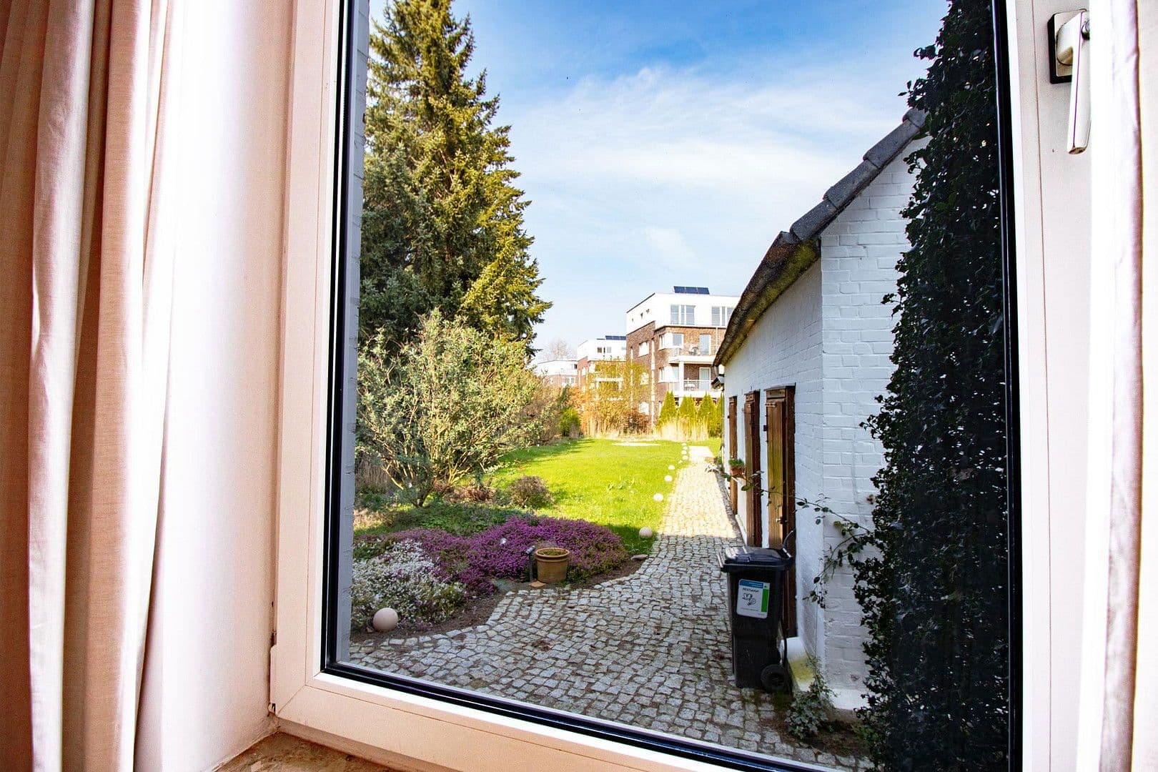 Predaj domu 130 m², pozemek 450 m², Teichstraße 7, Wentorf bei Hamburg, Šlezvicko-Holštajnsko Predaj domu 130 m², pozemek 450 m², Teichstraße 7, Wentorf bei Hamburg, Šlezvicko-Holštajnsko