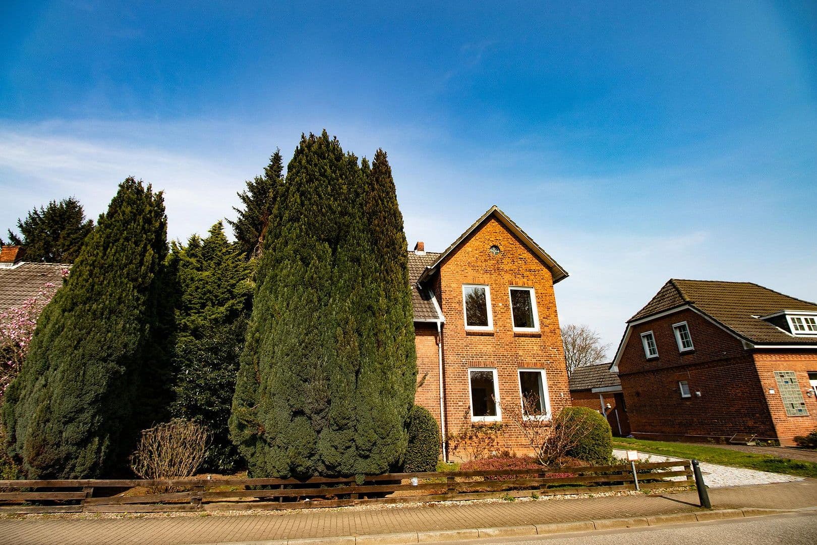 Predaj domu 130 m², pozemek 450 m², Teichstraße 7, Wentorf bei Hamburg, Šlezvicko-Holštajnsko Predaj domu 130 m², pozemek 450 m², Teichstraße 7, Wentorf bei Hamburg, Šlezvicko-Holštajnsko