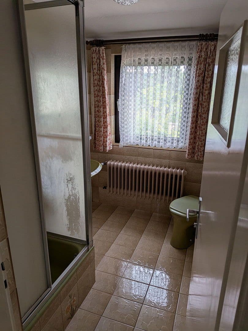 Predaj domu 146 m², pozemek 660 m², Egerer Straße 51, Waldsassen, Bavorsko Predaj domu 146 m², pozemek 660 m², Egerer Straße 51, Waldsassen, Bavorsko