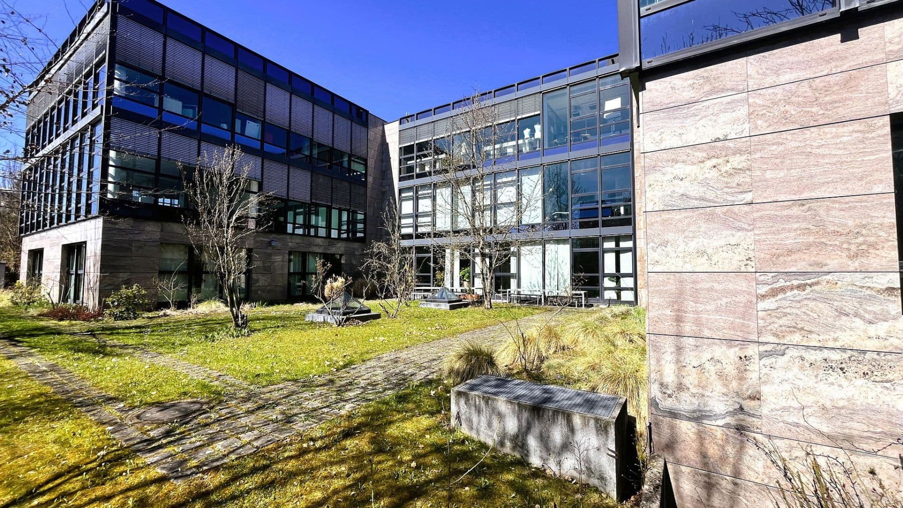 Prenájom kancelárie 650 m², Ismaning, Bavorsko Prenájom kancelárie 650 m², Ismaning, Bavorsko
