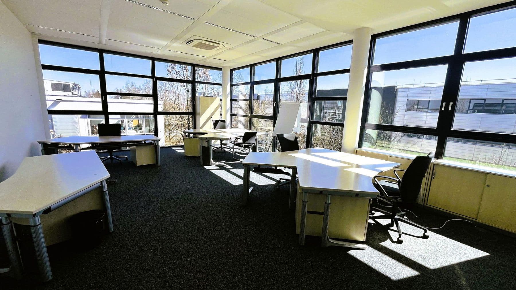 Prenájom kancelárie 650 m², Ismaning, Bavorsko Prenájom kancelárie 650 m², Ismaning, Bavorsko