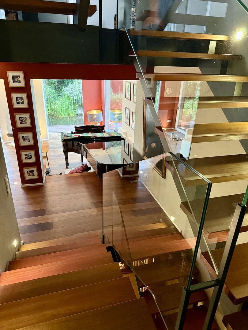 Predaj domu 315 m², pozemek 1.123 m², Chieming, Bavorsko Predaj domu 315 m², pozemek 1.123 m², Chieming, Bavorsko