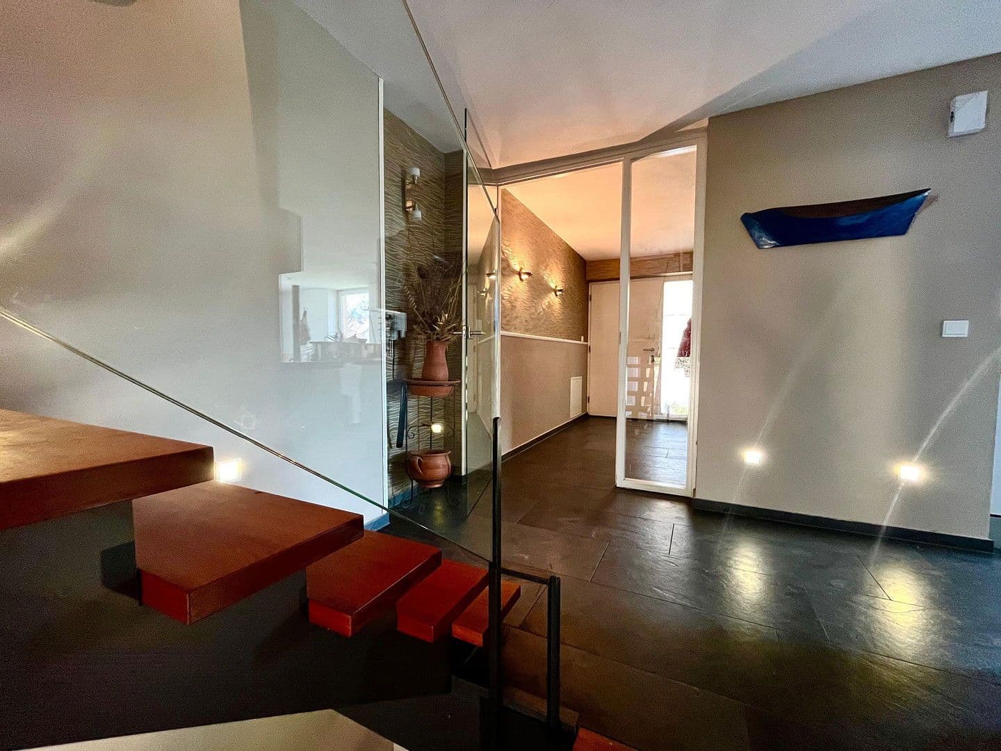 Predaj domu 315 m², pozemek 1.123 m², Chieming, Bavorsko Predaj domu 315 m², pozemek 1.123 m², Chieming, Bavorsko