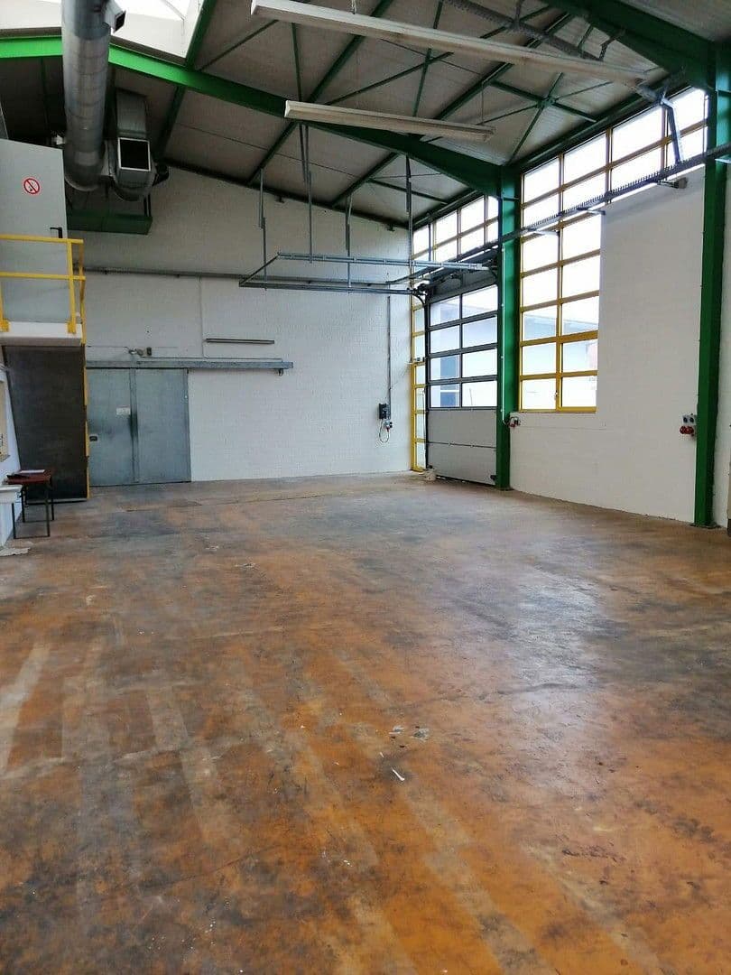 Prenájom nebytového priestoru 279 m², Bahnhofstraße 7, Zeil am Main, Bavorsko Prenájom nebytového priestoru 279 m², Bahnhofstraße 7, Zeil am Main, Bavorsko