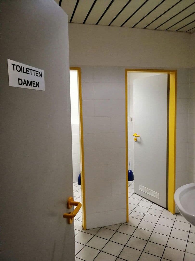 Prenájom nebytového priestoru 279 m², Bahnhofstraße 7, Zeil am Main, Bavorsko Prenájom nebytového priestoru 279 m², Bahnhofstraße 7, Zeil am Main, Bavorsko