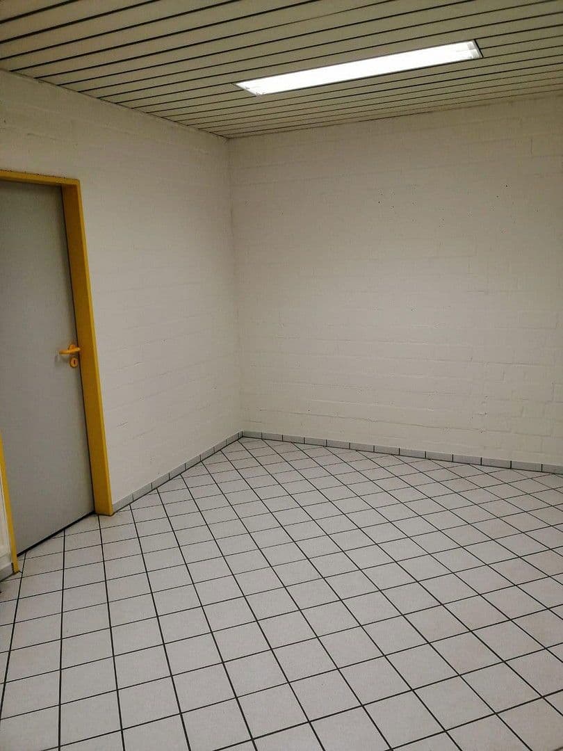 Prenájom nebytového priestoru 279 m², Bahnhofstraße 7, Zeil am Main, Bavorsko Prenájom nebytového priestoru 279 m², Bahnhofstraße 7, Zeil am Main, Bavorsko