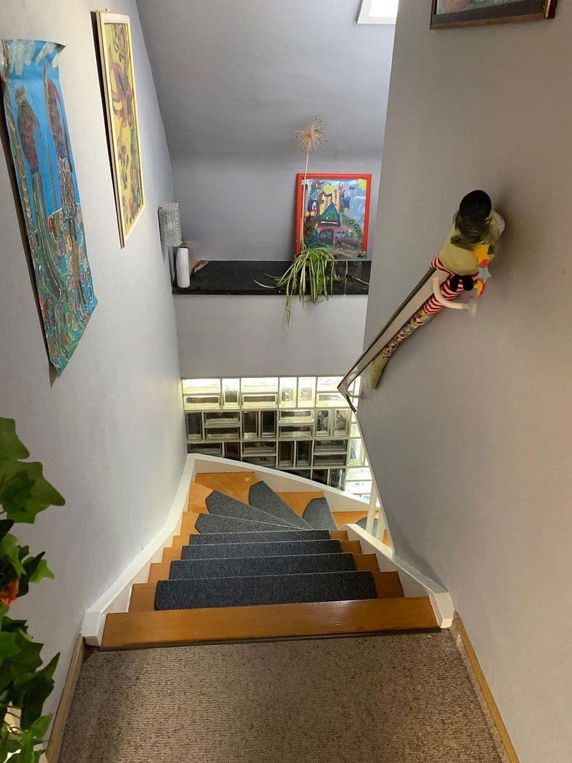 Predaj domu 105 m², pozemek 515 m², Oedheim, Bádensko-Wurttembersko Predaj domu 105 m², pozemek 515 m², Oedheim, Bádensko-Wurttembersko