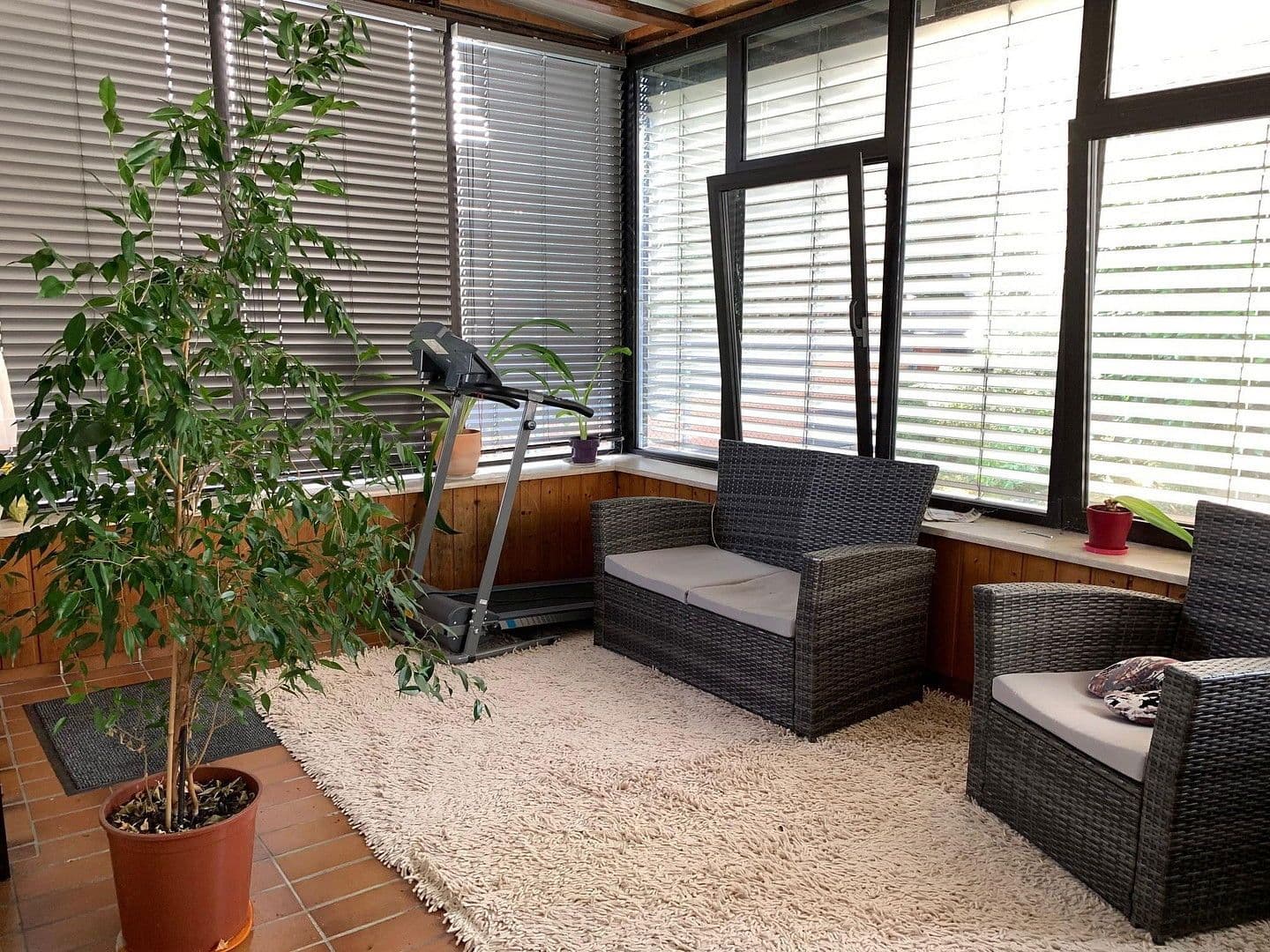 Predaj domu 105 m², pozemek 515 m², Oedheim, Bádensko-Wurttembersko Predaj domu 105 m², pozemek 515 m², Oedheim, Bádensko-Wurttembersko