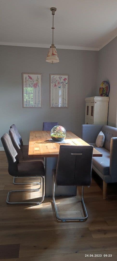 Predaj domu 180 m², pozemek 566 m², Niebüll, Šlezvicko-Holštajnsko Predaj domu 180 m², pozemek 566 m², Niebüll, Šlezvicko-Holštajnsko