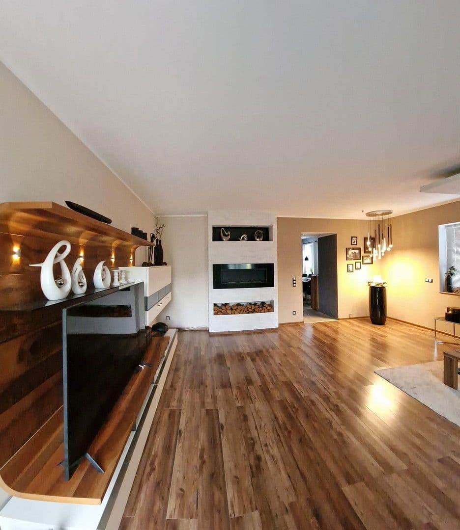 Predaj domu 420 m², pozemek 1.248 m², Tettenbachstr. 17, Dortmund Hostedde, Severné Porýnie - Westfálsko Predaj domu 420 m², pozemek 1.248 m², Tettenbachstr. 17, Dortmund Hostedde, Severné Porýnie - Westfálsko