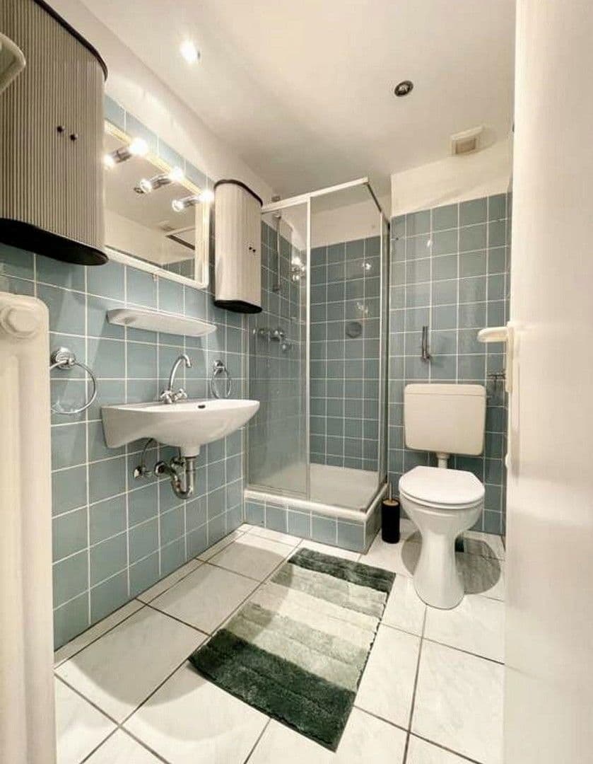 Prenájom bytu 1-izbový 30 m², Corneliusstr. 101, Düsseldorf, Severné Porýnie - Westfálsko Prenájom bytu 1-izbový 30 m², Corneliusstr. 101, Düsseldorf, Severné Porýnie - Westfálsko