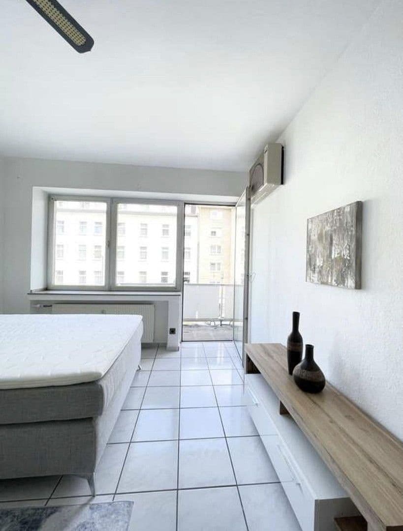 Prenájom bytu 1-izbový 30 m², Corneliusstr. 101, Düsseldorf, Severné Porýnie - Westfálsko Prenájom bytu 1-izbový 30 m², Corneliusstr. 101, Düsseldorf, Severné Porýnie - Westfálsko