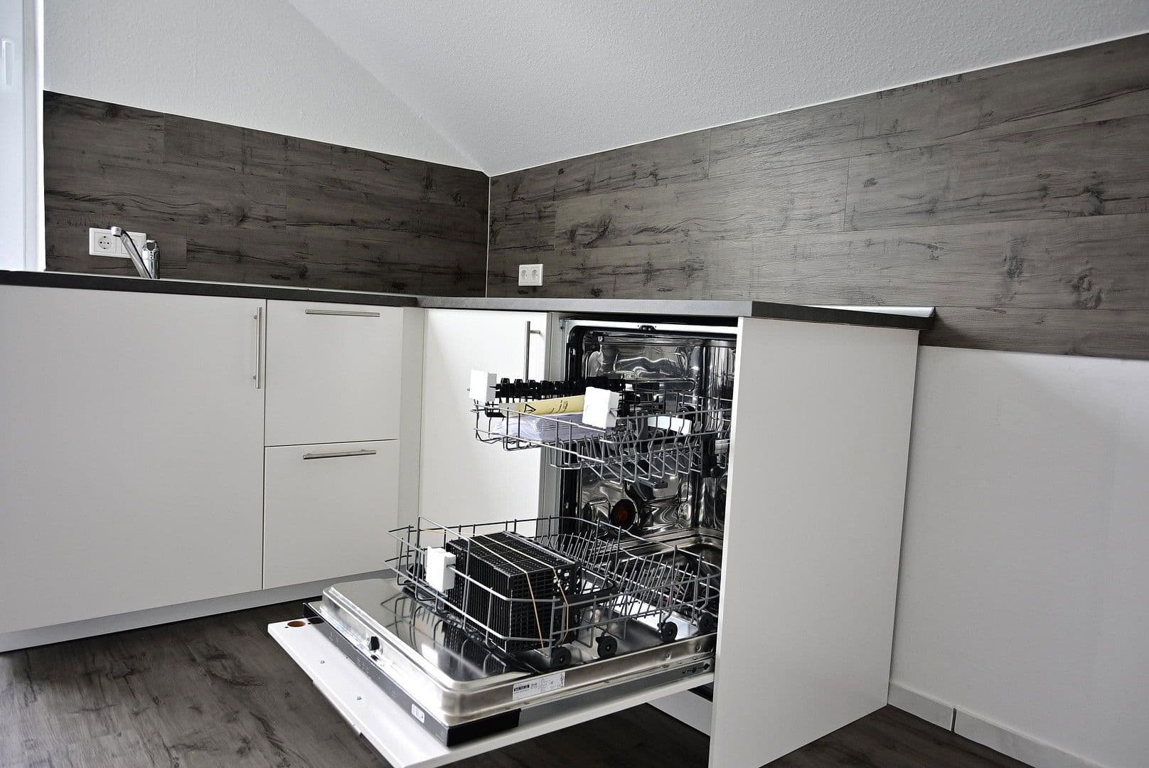 Prenájom bytu 2-izbový 59 m², Bielefeld, Severné Porýnie - Westfálsko Prenájom bytu 2-izbový 59 m², Bielefeld, Severné Porýnie - Westfálsko