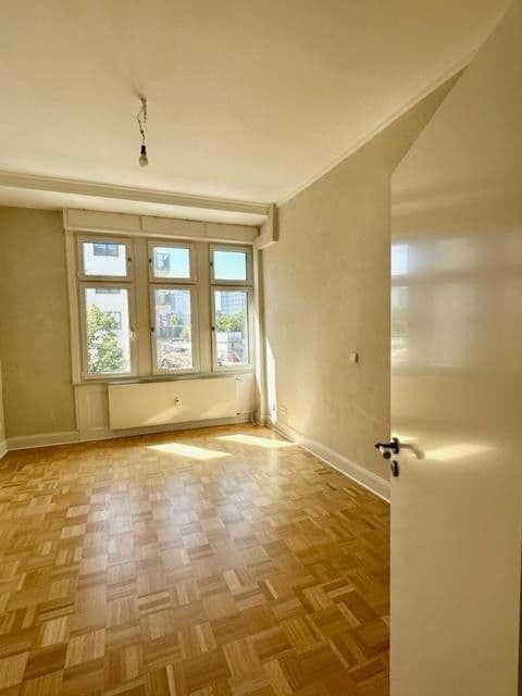 Predaj bytu 5-izbový 138 m², Frankfurt, Hesensko Predaj bytu 5-izbový 138 m², Frankfurt, Hesensko