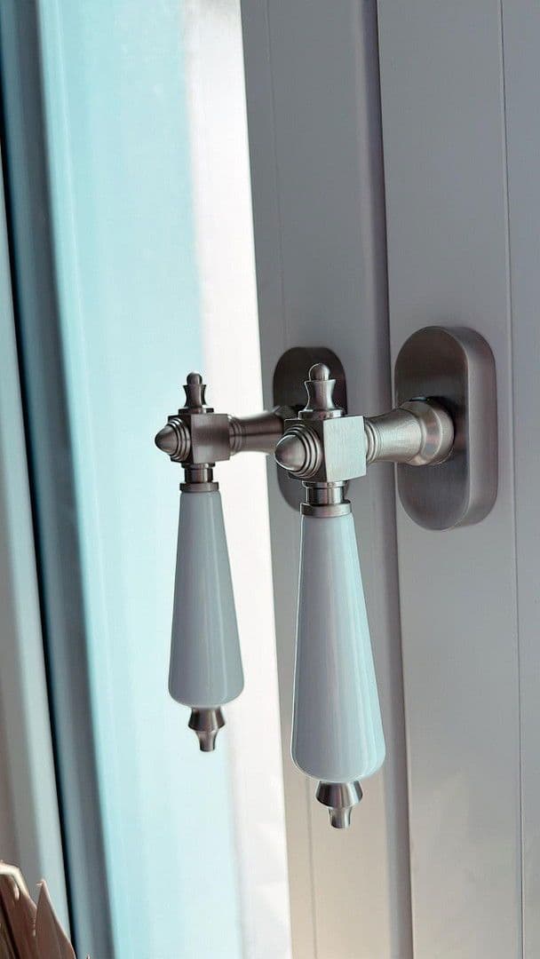 Predaj bytu 5-izbový 138 m², Frankfurt, Hesensko Predaj bytu 5-izbový 138 m², Frankfurt, Hesensko