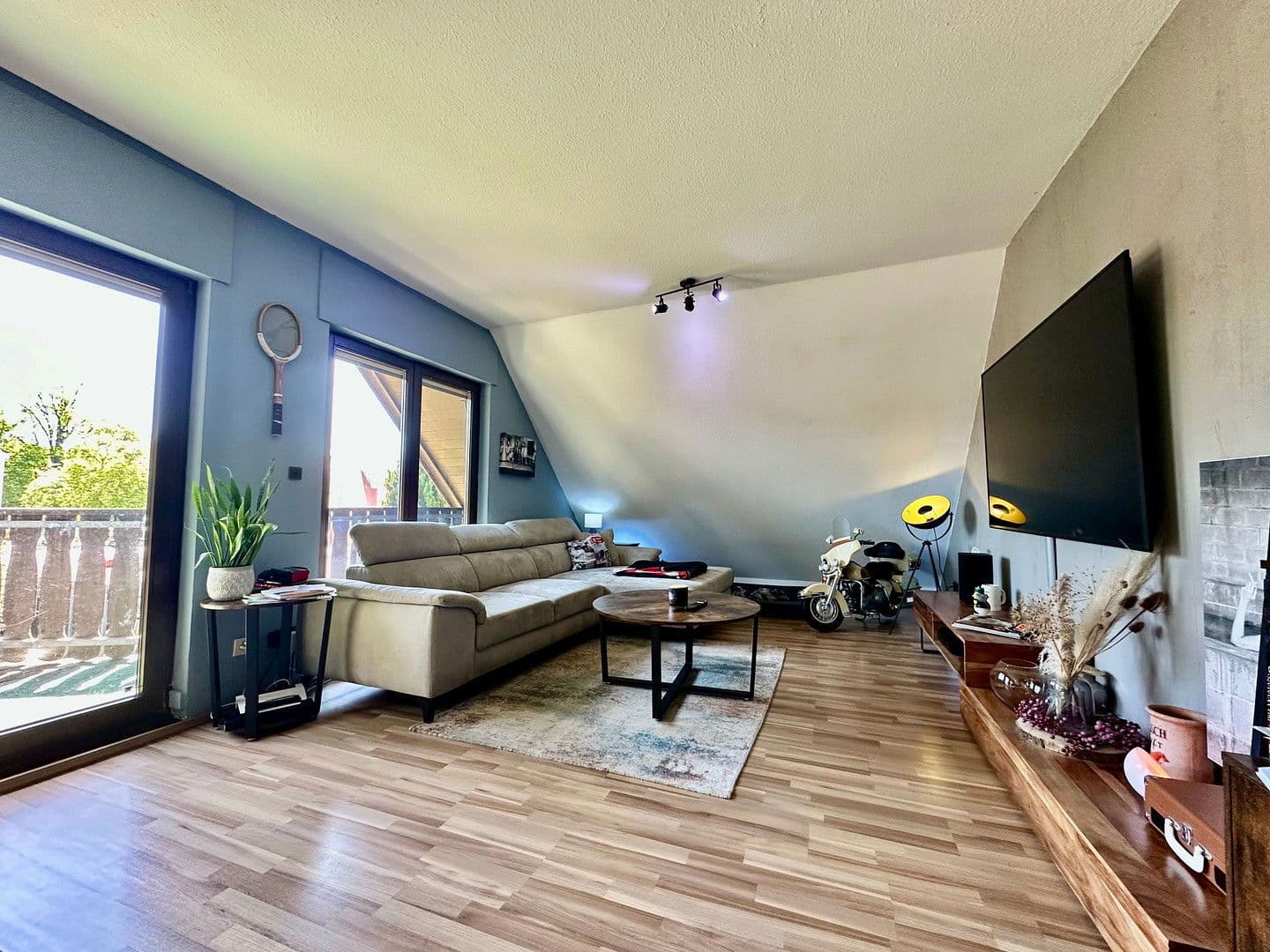 Predaj domu 258 m², pozemek 1.400 m², Falkensee, Brandenbursko Predaj domu 258 m², pozemek 1.400 m², Falkensee, Brandenbursko