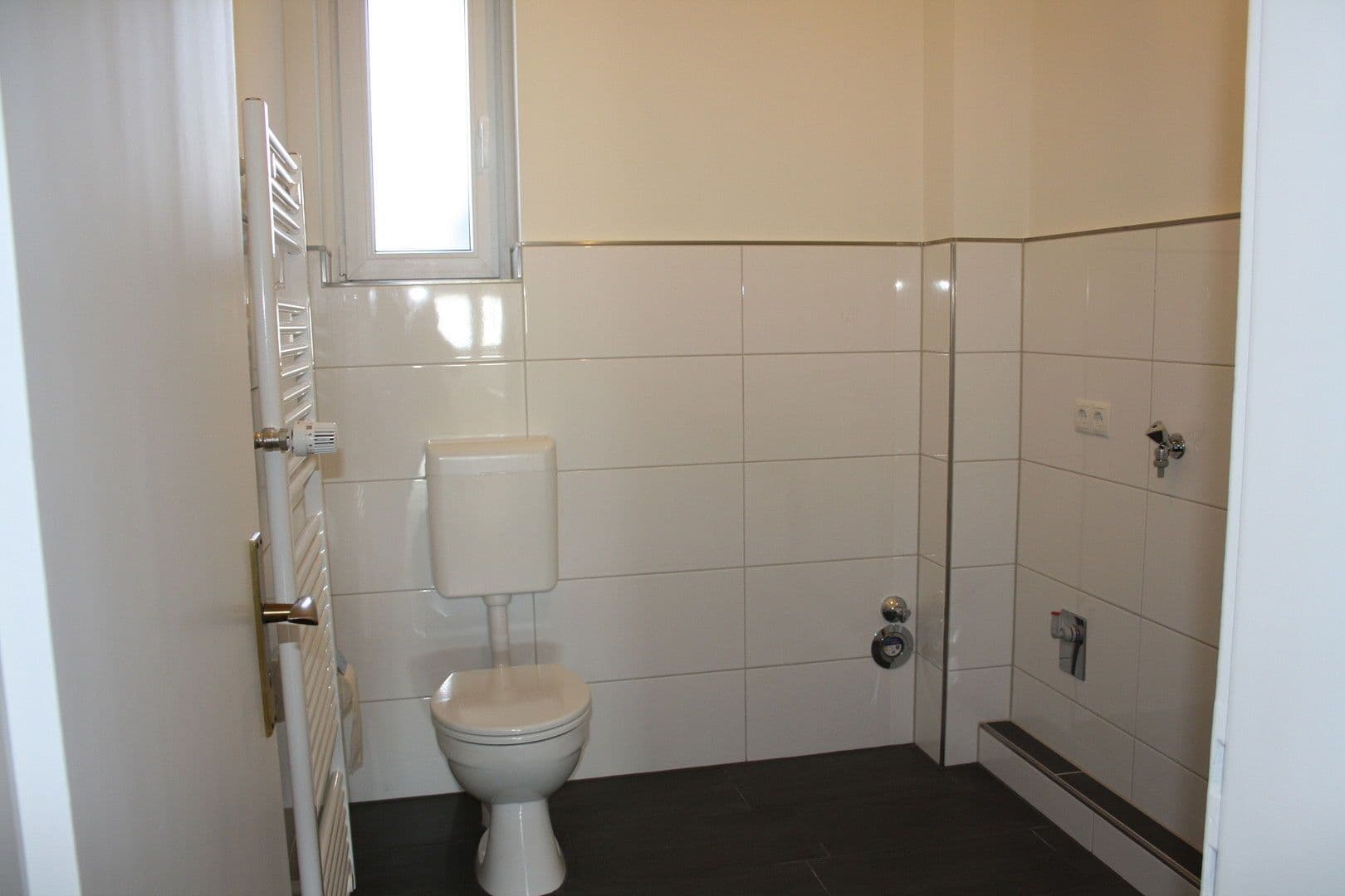 Prenájom bytu 4-izbový 150 m², Wesel, Severné Porýnie - Westfálsko Prenájom bytu 4-izbový 150 m², Wesel, Severné Porýnie - Westfálsko