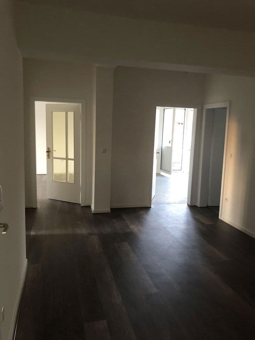 Prenájom bytu 4-izbový 150 m², Wesel, Severné Porýnie - Westfálsko Prenájom bytu 4-izbový 150 m², Wesel, Severné Porýnie - Westfálsko