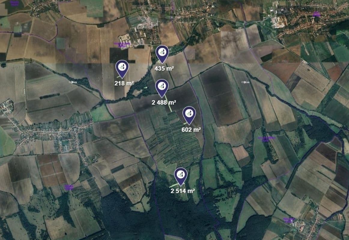 Predaj pozemku 1.564 m², Hroznová Lhota, Jihomoravský kraj Predaj pozemku 1.564 m², Hroznová Lhota, Jihomoravský kraj