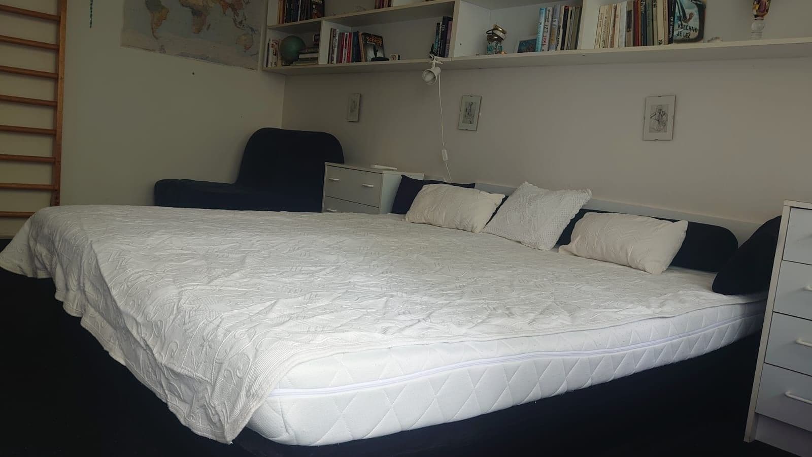 Prenájom bytu 2-izbový 57 m², Fibichova, Karlovy Vary, Karlovarský kraj Prenájom bytu 2-izbový 57 m², Fibichova, Karlovy Vary, Karlovarský kraj