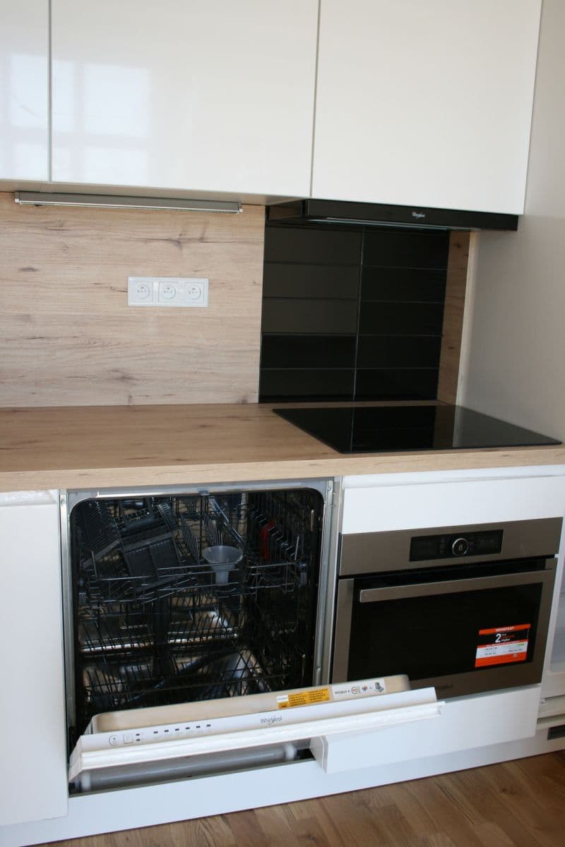 Prenájom bytu 2-izbový 59 m², Ambrožova, Praha, Praha Prenájom bytu 2-izbový 59 m², Ambrožova, Praha, Praha