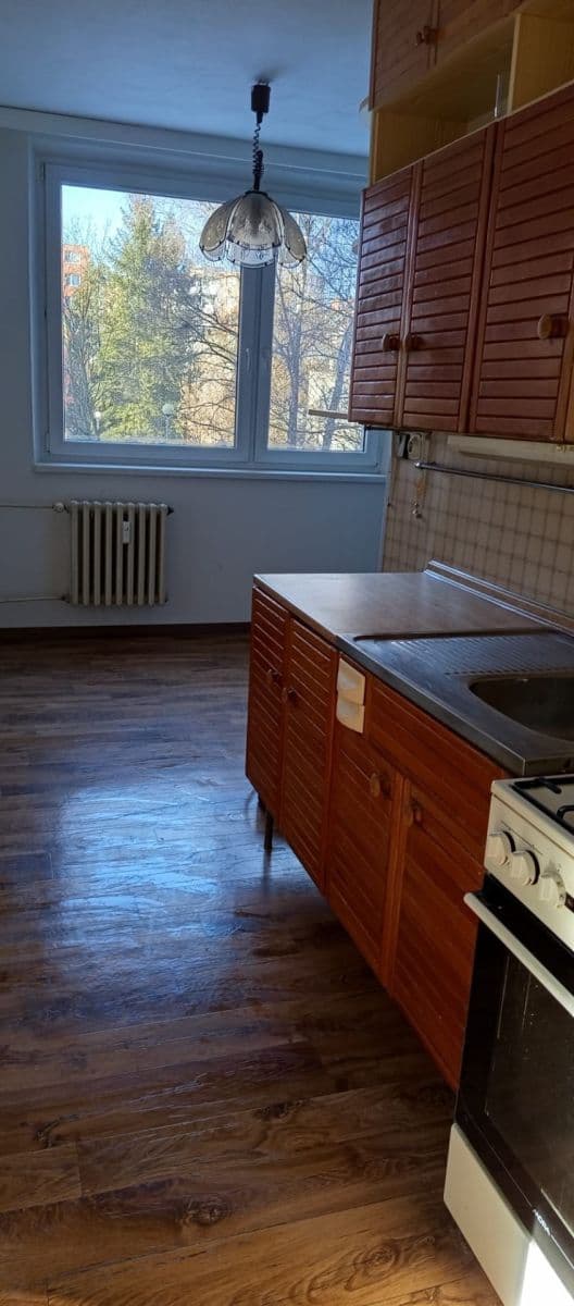 Predaj bytu 3-izbový 76 m², Kúty, Zlín, Zlínský kraj Predaj bytu 3-izbový 76 m², Kúty, Zlín, Zlínský kraj