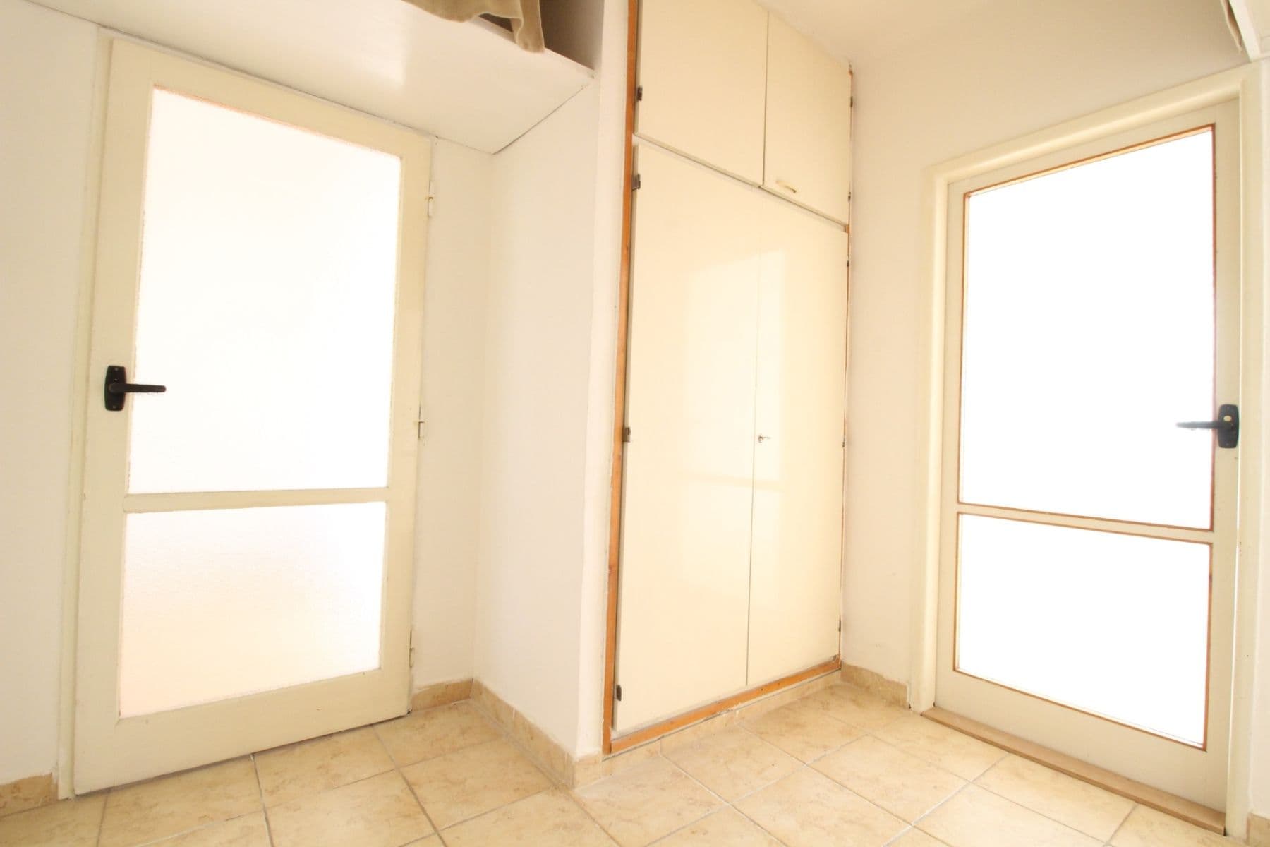 Prenájom bytu 4-izbový 80 m², Hlavní, Praha, Praha Prenájom bytu 4-izbový 80 m², Hlavní, Praha, Praha