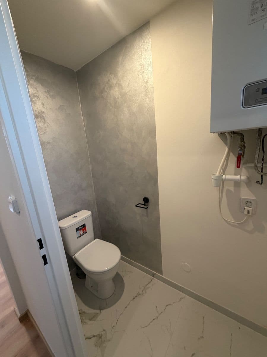 Predaj bytu 3-izbový 60 m², Veltrusy, Středočeský kraj Predaj bytu 3-izbový 60 m², Veltrusy, Středočeský kraj