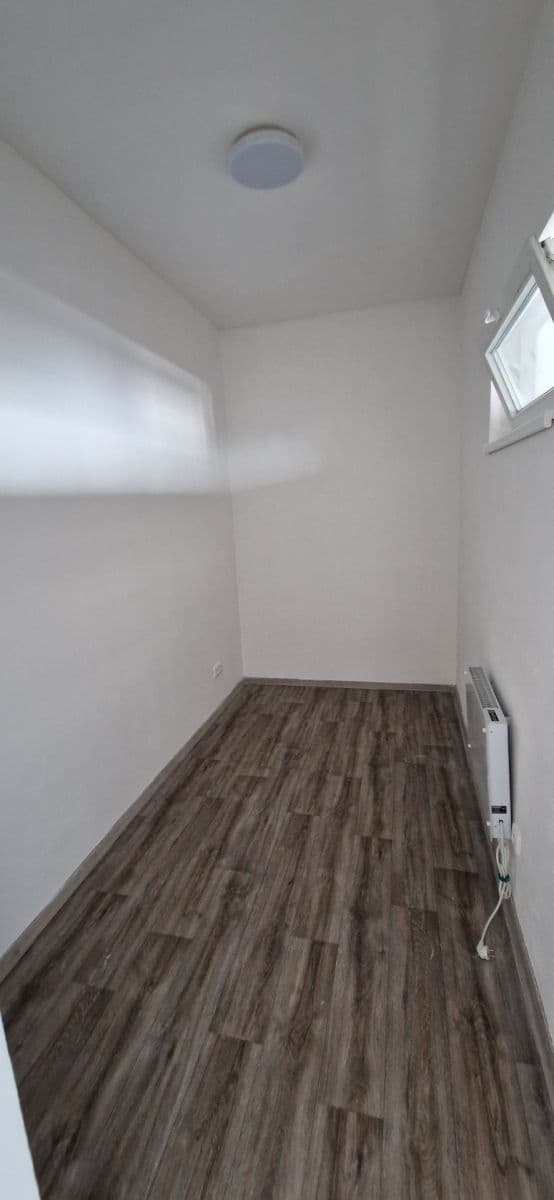 Prenájom nebytového priestoru 41 m², Kájovská, Kájov, Jihočeský kraj Prenájom nebytového priestoru 41 m², Kájovská, Kájov, Jihočeský kraj