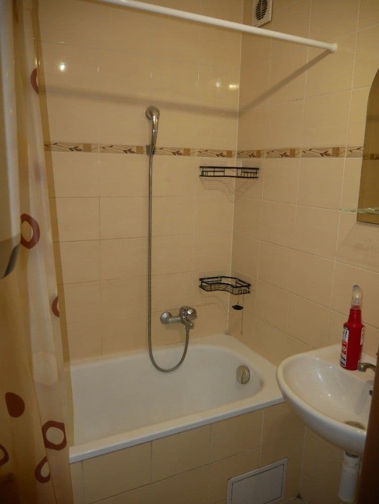 Prenájom bytu 3-izbový 60 m², Ostašská, Police nad Metují, Královéhradecký kraj Prenájom bytu 3-izbový 60 m², Ostašská, Police nad Metují, Královéhradecký kraj