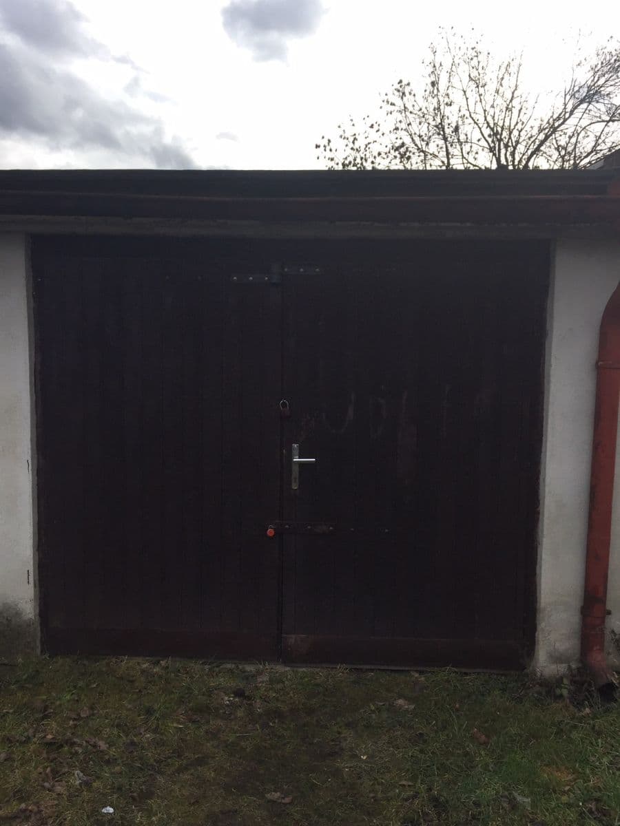 Prenájom garáže 18 m², Novobohdalecká, Praha, Praha Prenájom garáže 18 m², Novobohdalecká, Praha, Praha