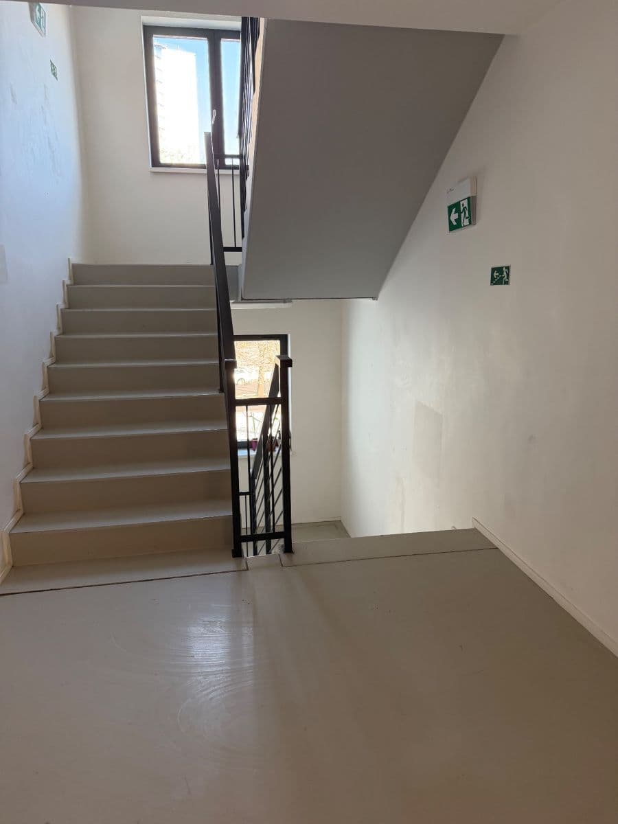 Predaj bytu 1-izbový 37 m², Ukrajinská, Ostrava, Moravskoslezský kraj Predaj bytu 1-izbový 37 m², Ukrajinská, Ostrava, Moravskoslezský kraj