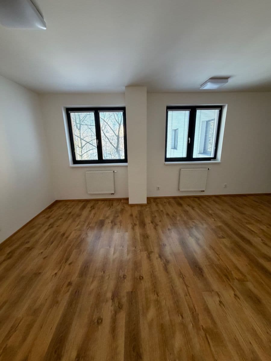 Predaj bytu 1-izbový 37 m², Ukrajinská, Ostrava, Moravskoslezský kraj Predaj bytu 1-izbový 37 m², Ukrajinská, Ostrava, Moravskoslezský kraj