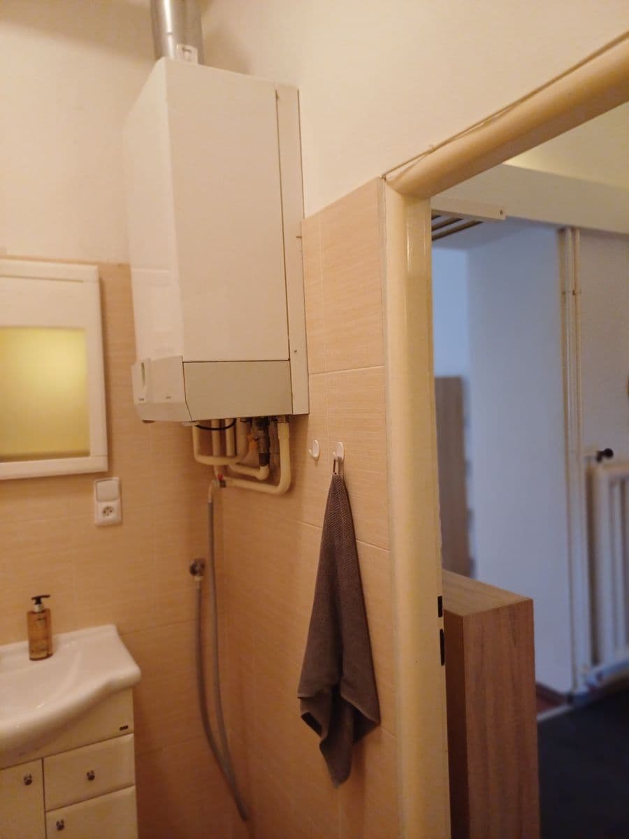 Prenájom bytu 3-izbový 80 m², Národní obrany, Praha, Praha Prenájom bytu 3-izbový 80 m², Národní obrany, Praha, Praha