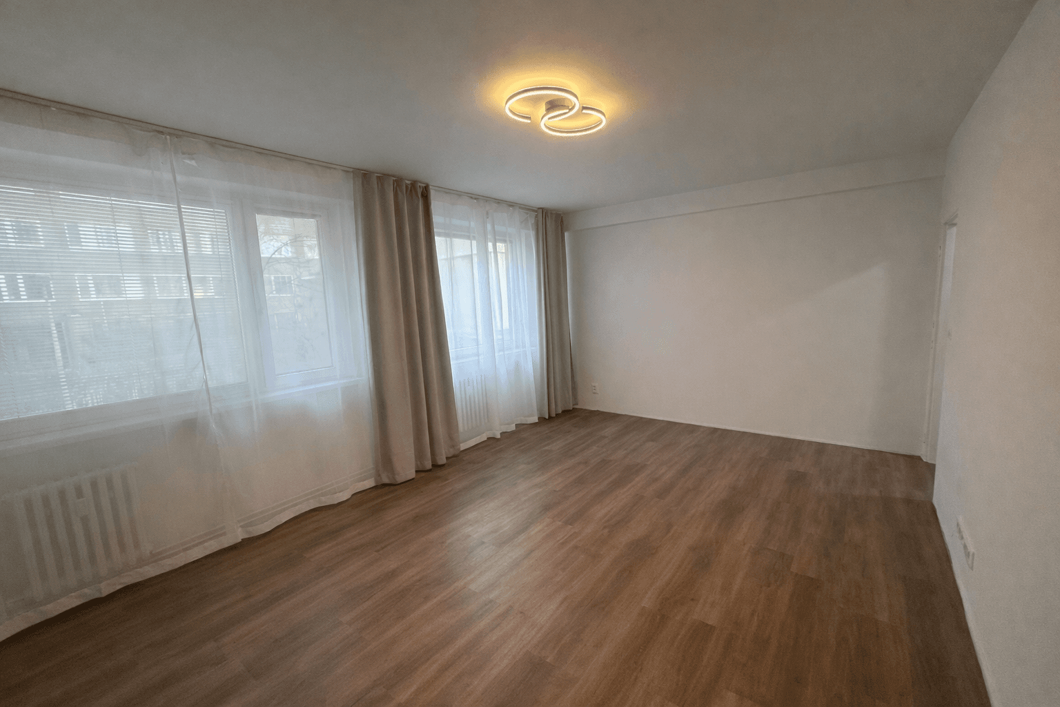 Prenájom bytu 1-izbový 35 m², Hartigova, Praha, Praha Prenájom bytu 1-izbový 35 m², Hartigova, Praha, Praha