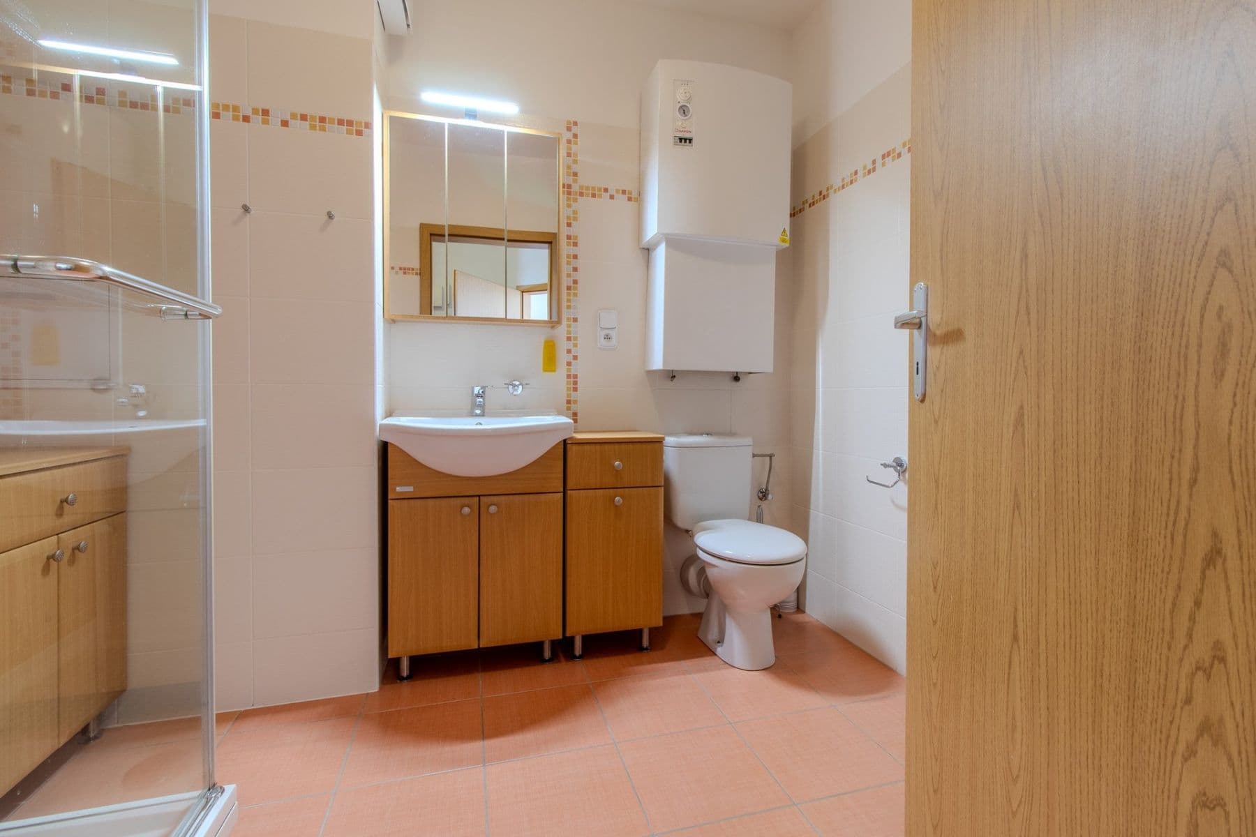 Prenájom bytu 2-izbový 50 m², Nad Obcí, Nová Ves, Středočeský kraj Prenájom bytu 2-izbový 50 m², Nad Obcí, Nová Ves, Středočeský kraj